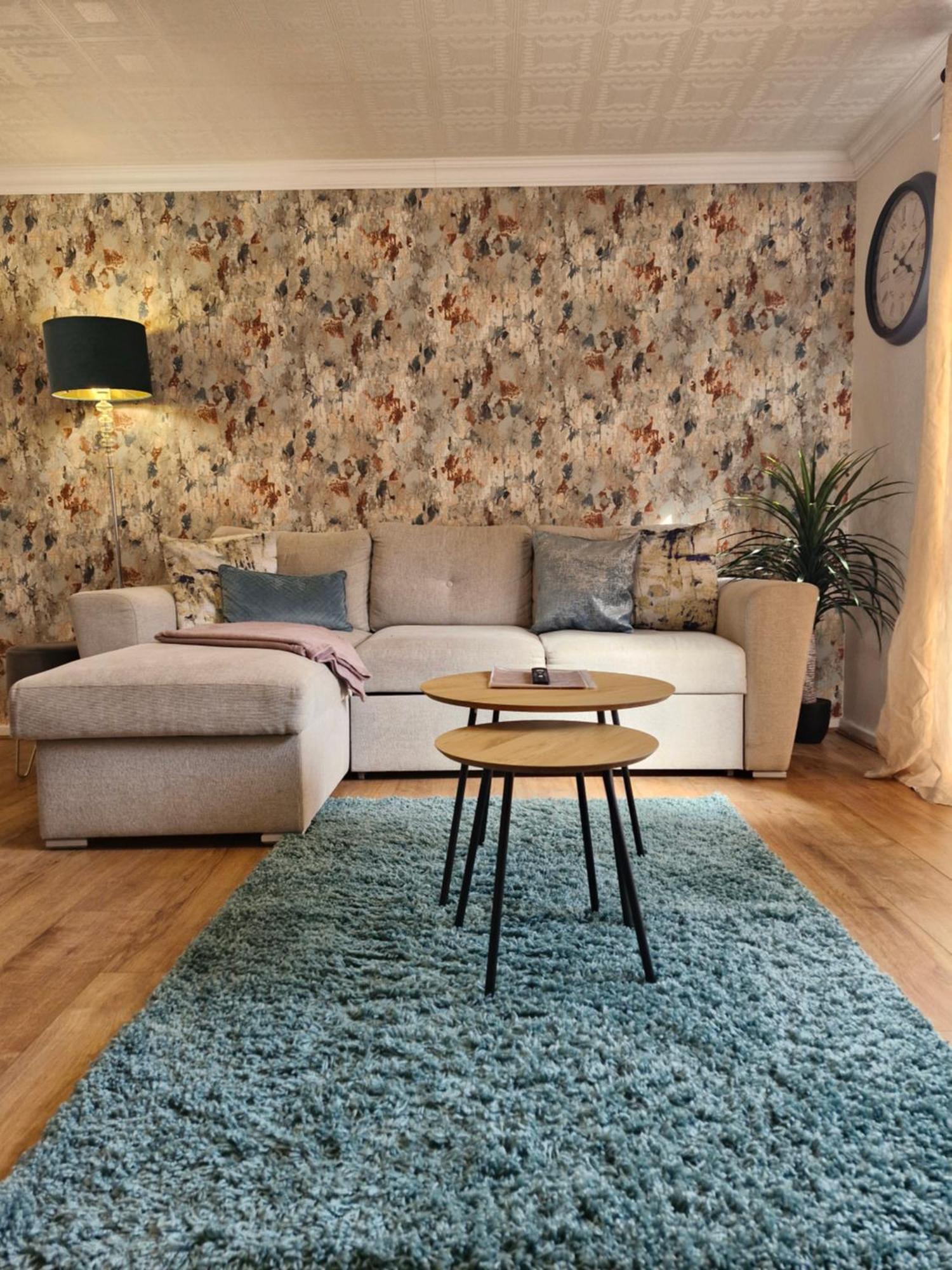 Lovely 2-Bed House In The Heart Of Woodhouse Leeds Лийдс Екстериор снимка